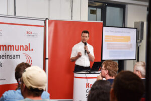 Dr. Simon Bujanowski_KI-Berater für den Politikbetrieb_01 Dr. Simon Bujanowski_KI-Berater für den Politikbetrieb_01